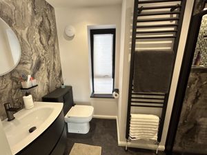 Photo 26- click for photo gallery